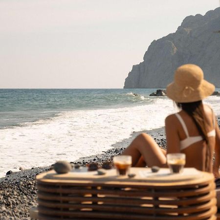 Radisson Blu Zaffron Resort, Santorini (Adults Only) Kamari  Ngoại thất bức ảnh