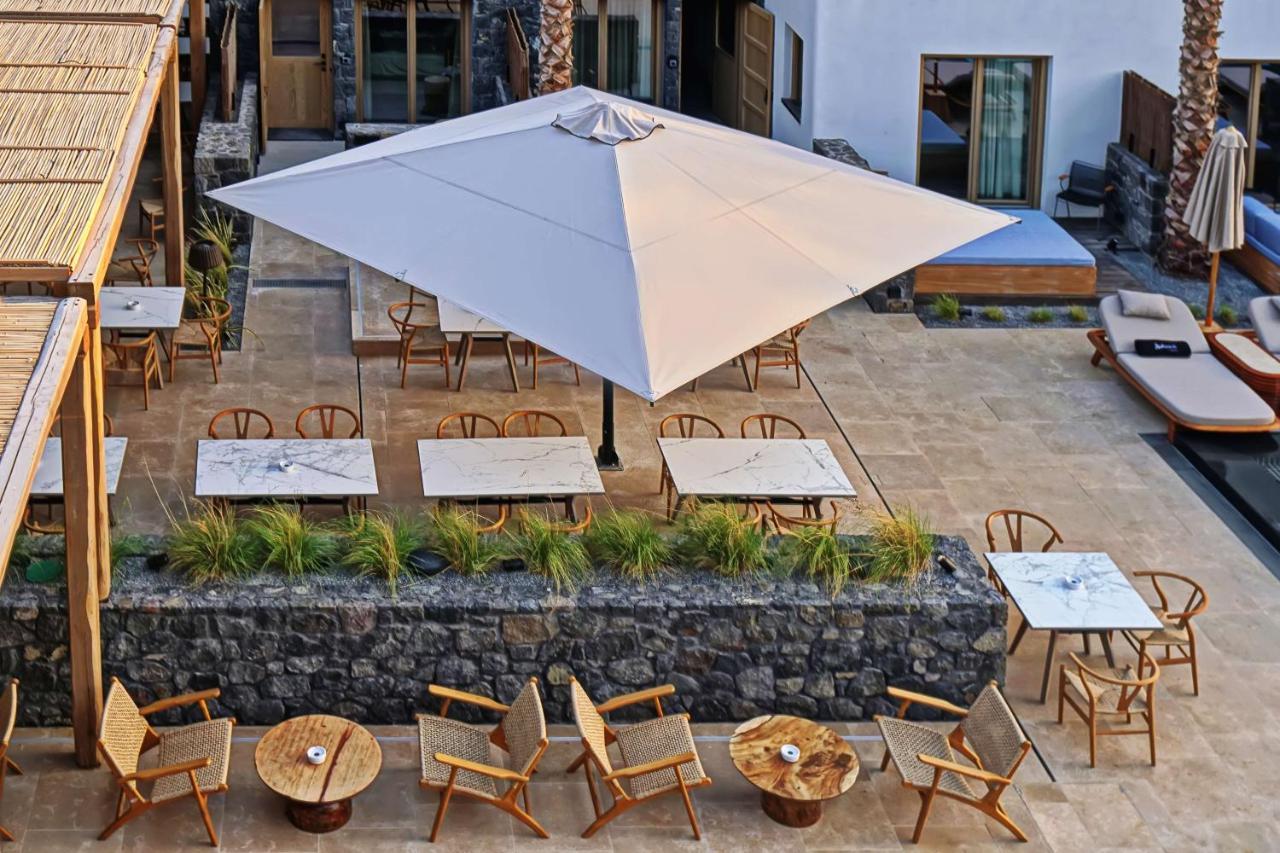 Radisson Blu Zaffron Resort, Santorini (Adults Only) Kamari  Ngoại thất bức ảnh