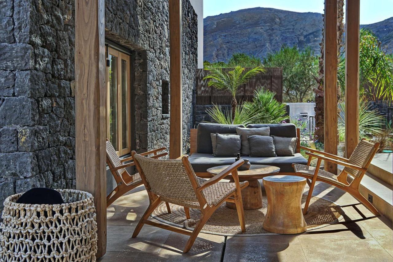 Radisson Blu Zaffron Resort, Santorini (Adults Only) Kamari  Ngoại thất bức ảnh