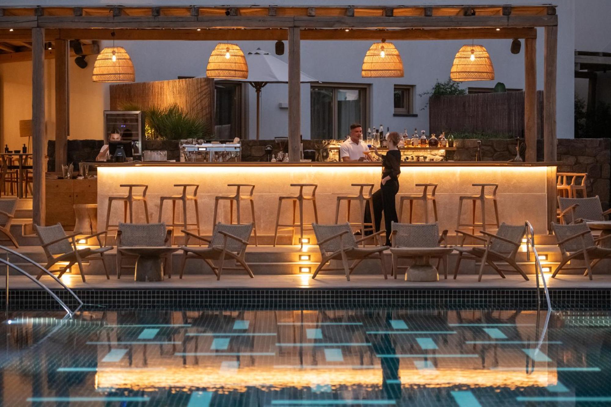 Radisson Blu Zaffron Resort, Santorini (Adults Only) Kamari  Ngoại thất bức ảnh